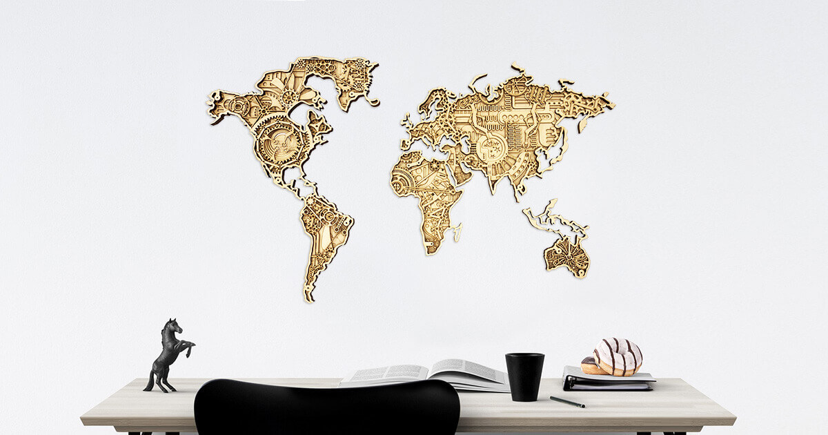 Carte du monde en bois industrielle - montée sur un mur